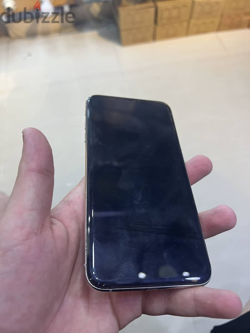 Apple - iPhone XS Max 1