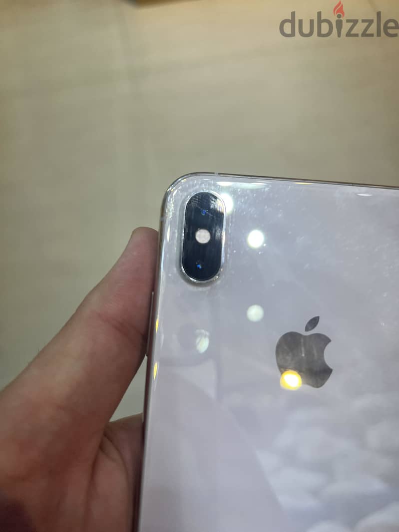 Apple - iPhone XS Max 3