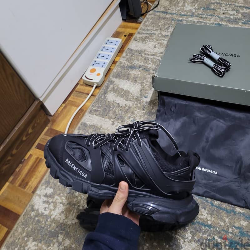 Balenciaga Track 3