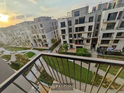 Finished apartment for sale in Sodic East next to Madinaty minutes from the International Medical Center between Ismailia Desert Road and Suez Road