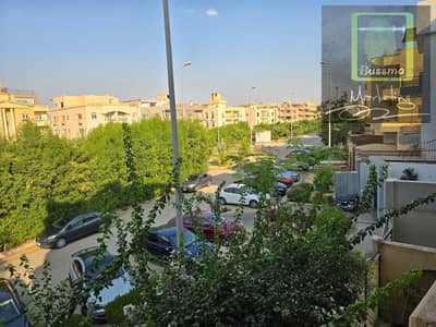 للبيع بسعر مميز جدا شقة ١٦٥م سوبر لوكس الحى الثامن الشيخ زايد دور اول