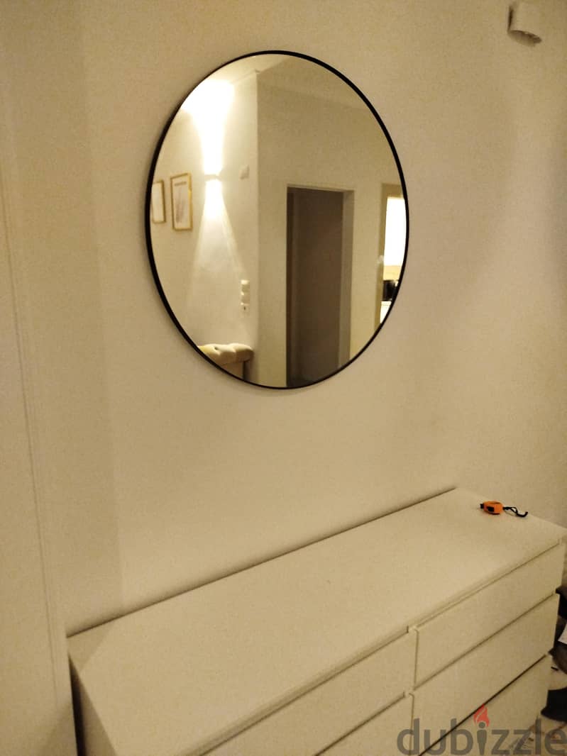 hanging Ikea mirror 80cm 1