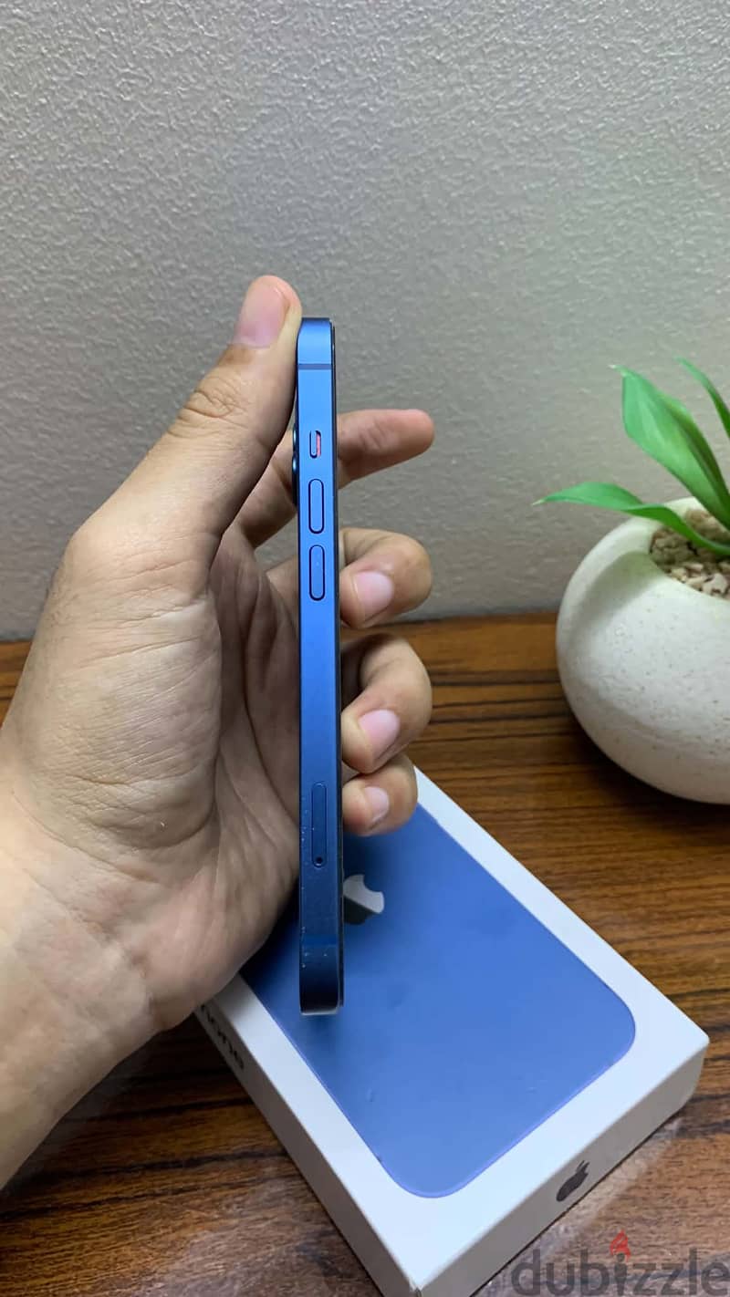 iphone 13 blue 3