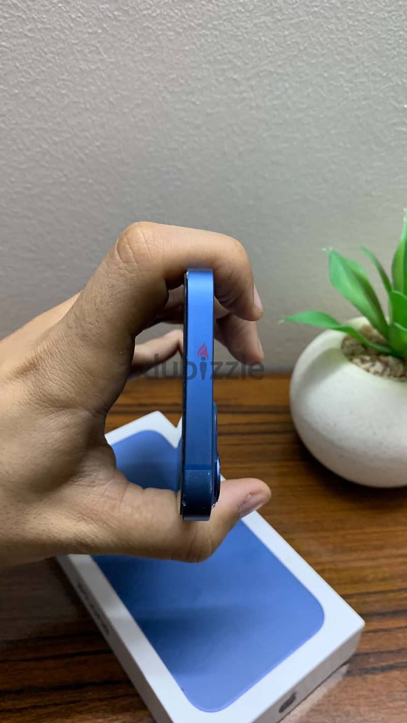 iphone 13 blue 5