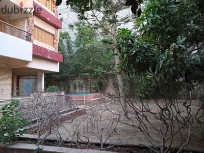 Villa 500 m 3 floors for sale, super lux finishing, with all facilities: water, electricity, and a private swimming pool in Alexandria, first North Coast, kilometer 26, Server Beach in a very distinguished location.
