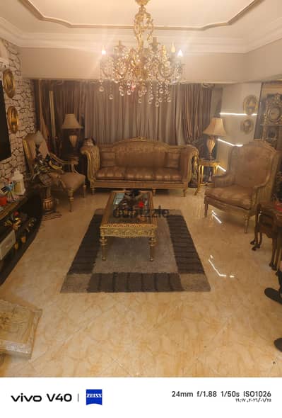 Apartment for sale in Al-Hadiqah Al-Qubah in the Intelligence Buildings overlooking the palace completely