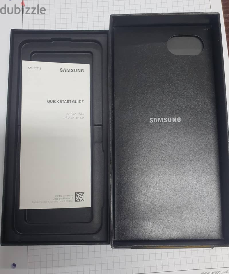 Samsung Z Flip 6 9