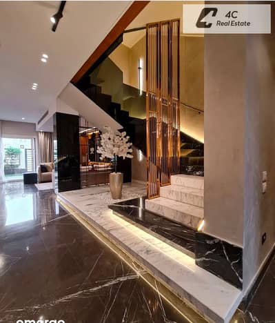 تاون هاوس تشطيب luxury في هايد بارك بجوار ميفيدا بسعر قابل للتفاوض لسرعه البيع open view landscape جاهز للسكن