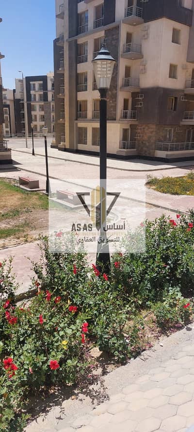 شقة للبيع في كمباوند جنة القاهره الجديده بجوار دار مصر الاندلس والجامعة الأمريكية وميفيدا والتسعين الجنوبى