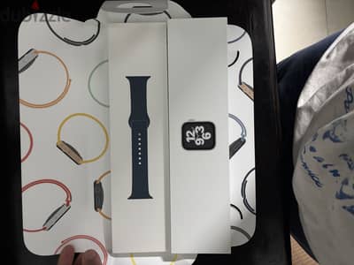 Apple Watch SE battery 89 full box 44mm