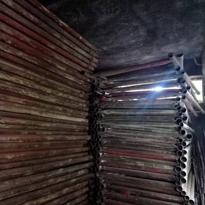 سقالات كميات كبيرة للإيجار و البيع