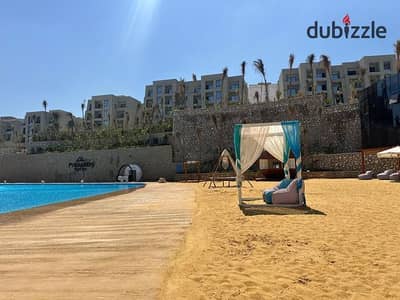 مقدم 135 الف شاليه للبيع 64متر متشطب بالكامل و بالفرش فى سكاى سيتي الجلالة شركة pyramids
