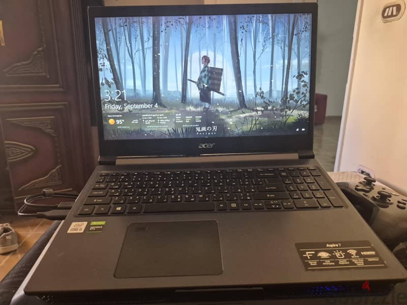ACER Aspire7  A715-75G 2
