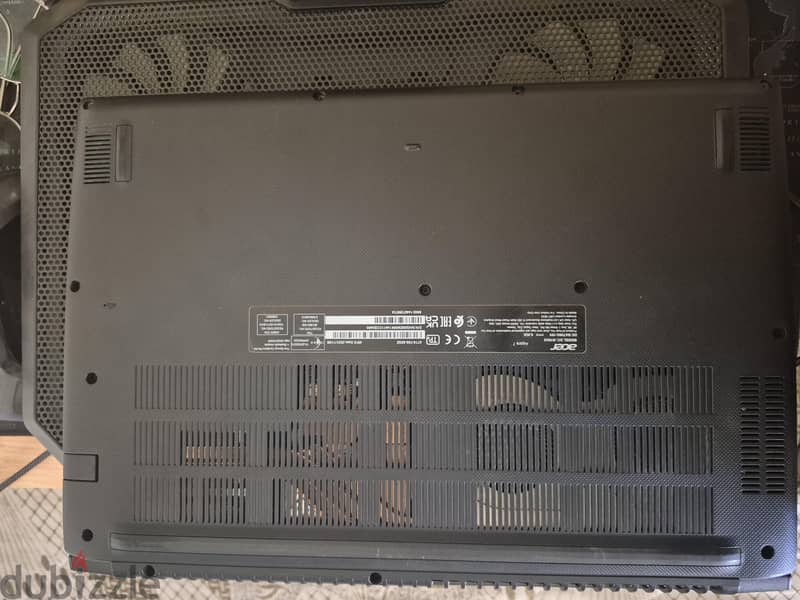 ACER Aspire7  A715-75G 4