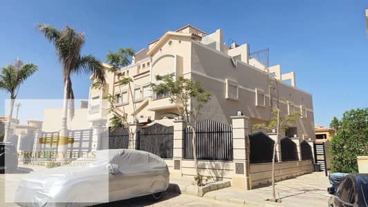 Villa for sale in the Katameya Gardens compound, Fifth Settlement; ready for immediate handover.