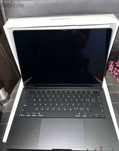 MacBook Pro M5