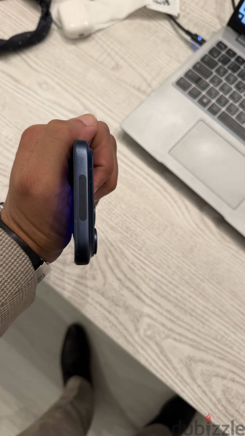 Apple - iPhone 17 Pro Max 1