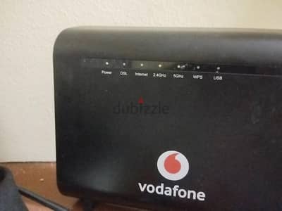 راوتر فودافون ارضي للبيع بحاله جيده جدا 5g&2,,4G وفايبر