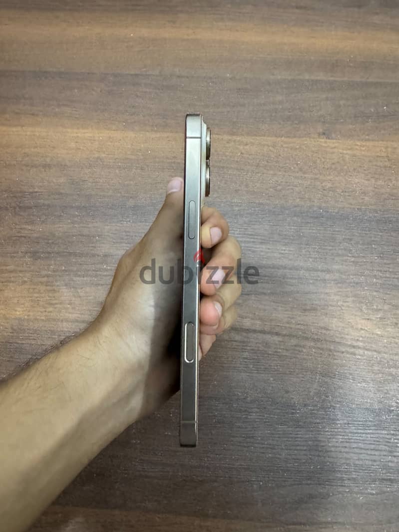 Apple - iPhone 16 Pro Max 4