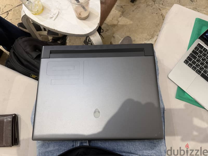Alienware M16 R2 2TB 64GB Core i7 1