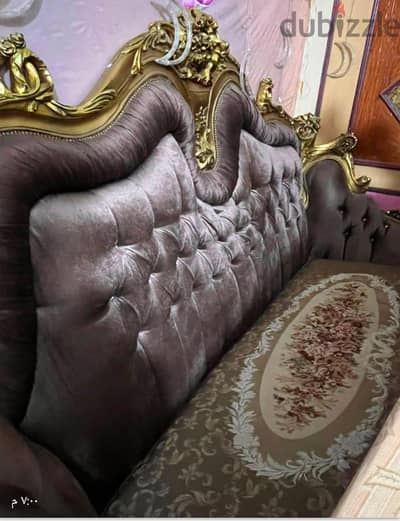 صالون مدهب رسمه البوكيه بحاله ممتازه