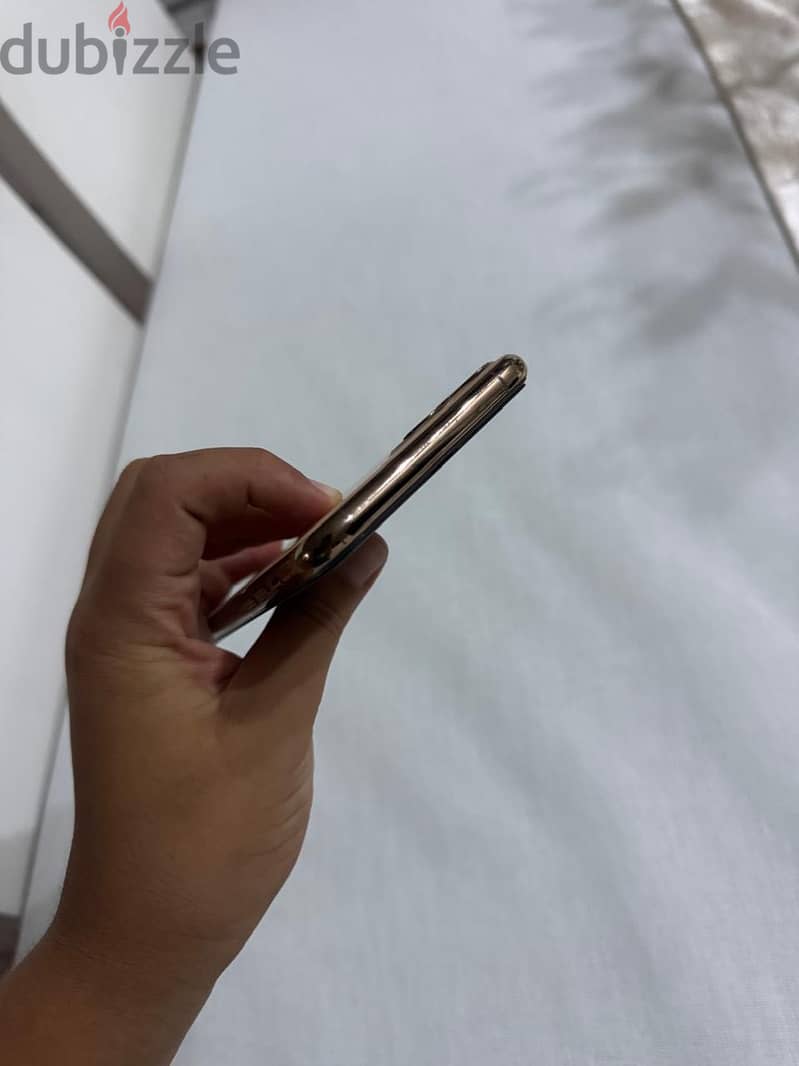 Apple - iPhone 11 Pro Max 1