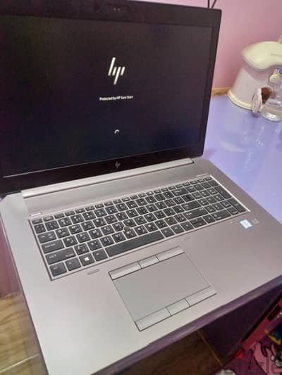HP ZBook G5 core i7 8850H 16ddr4 512ssd quadro 4G