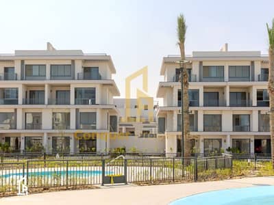 ديوت فيلا للبيع في سكايّا مراسي بفيوعلى البحر