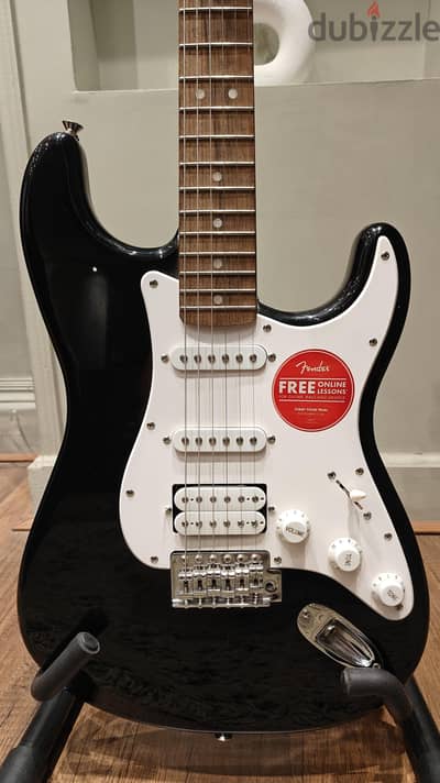 Brand New - squier Bullet HSS strat - made in Indonesia , in Black