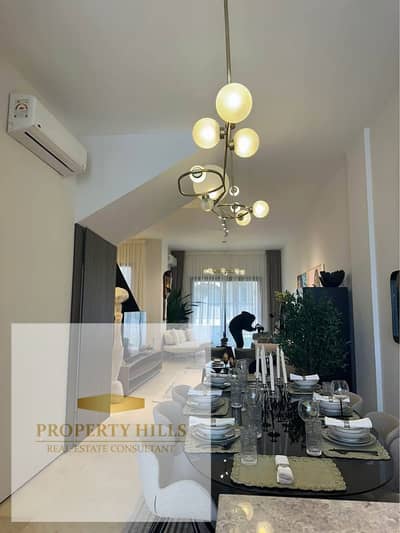 Immediate delivery villa for sale, over 400 sqm located in the heart of First Settlement, below market price next to Tolip Hotel.