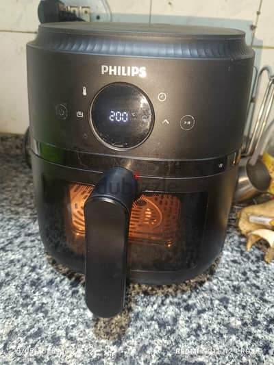 قلاية هوائية فيليبس Philips 4.2 لتر – حالة ممتازة وشغالة بكفاءة
