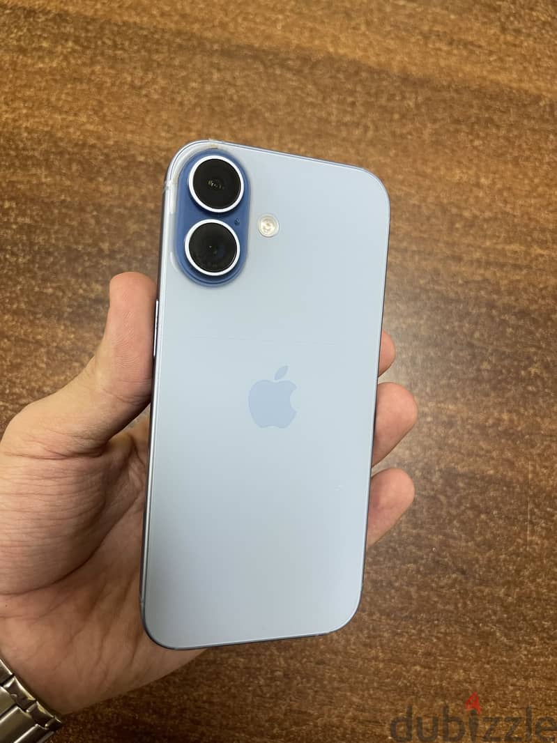 Apple - iPhone 17 2