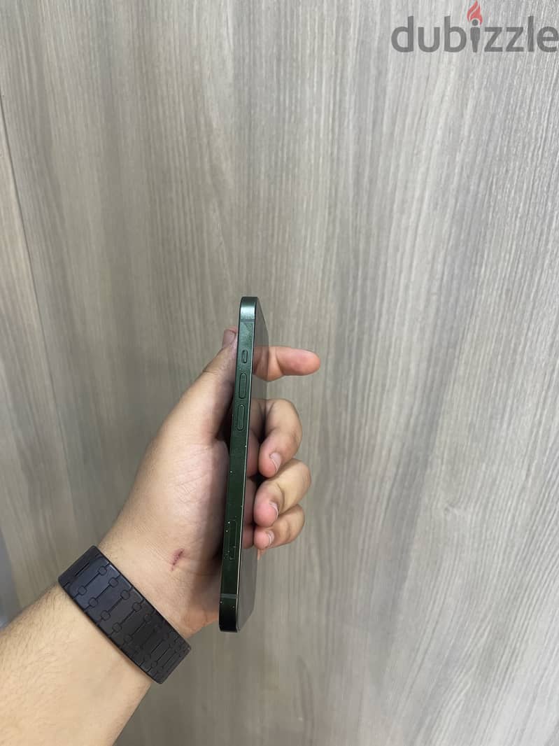Apple - iPhone 13 4