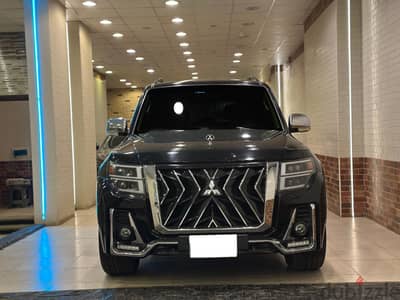 Mitsubishi Pajero 2020