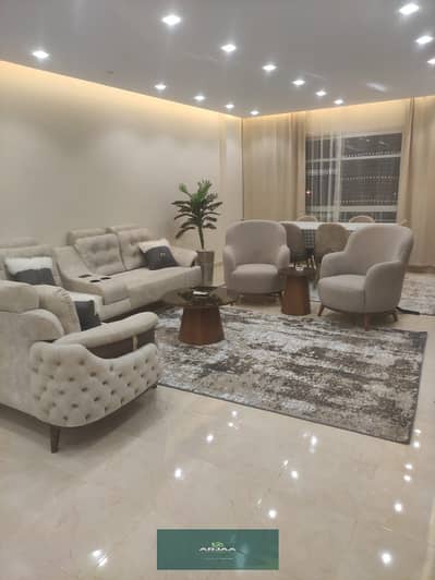  شقة مميزة للإيجار في مدينتي B10  اول سكن فرش فندقي| أمام الخدمات مباشرة 