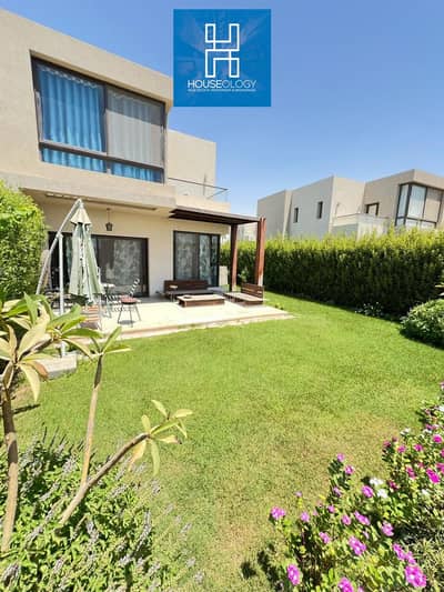 Townhouse Prime Location Resale View Lagoon for sale in Azha Sahel - Azha North