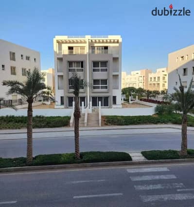 مطلوب مقدم [ 1,100,000 EGP ] أقساط علي 10 سنوات برؤية ممتازة للـ CLUBHOUSE امتلك شقة في كمبوند هايد بارك بالقرب من زد ايست علي بعد دقائق من لافيستا