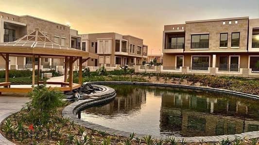 Villa for sale with a swimming pool a real bargain at a great price minutes from Palm Hills and Mountain View and close to Mivida and Sodic