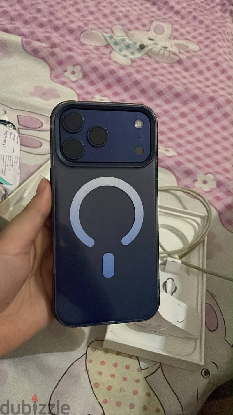 Apple - iPhone 17 Pro Max 1