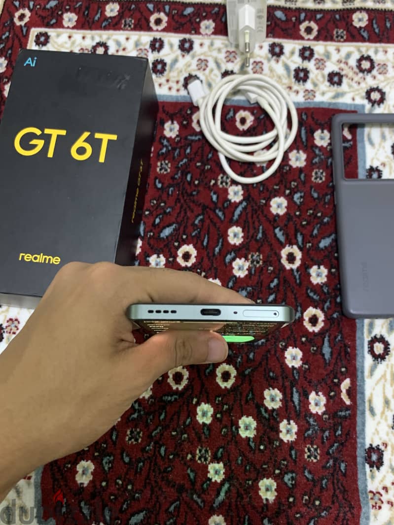 Realme GT 6T 8