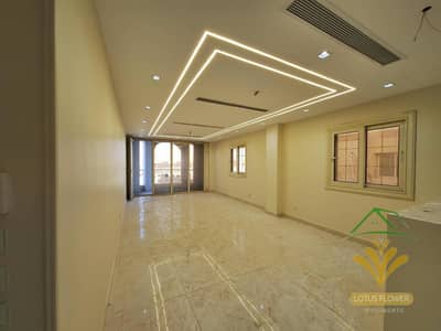 Apartment for sale in the Southern Lotus directly on Al-Nawadi Street