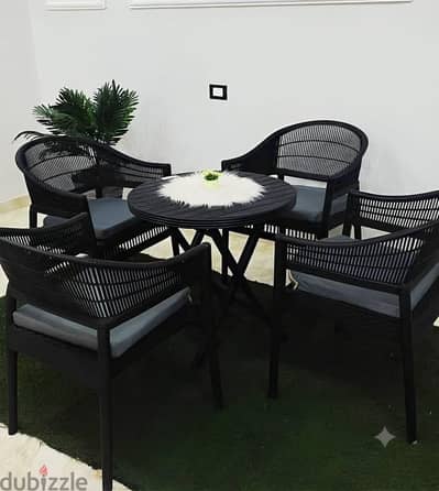 ​أحلى فرش للبلكونات الصغير والروف (شكل راقي وعملي للاستخدام اليومي)