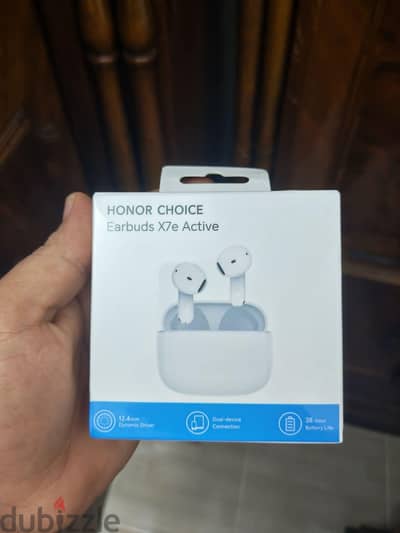 earbuds  active