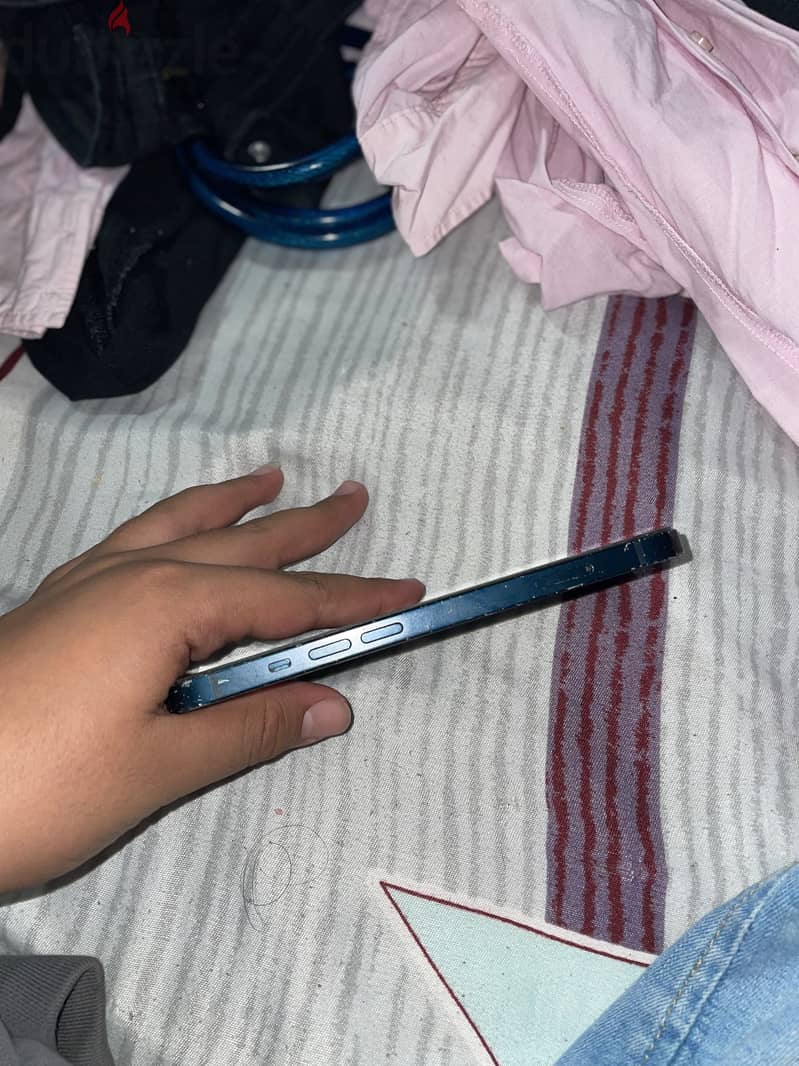 Apple - iPhone 13 5