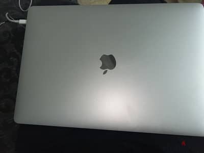 Macbook pro 2017 15 inch
