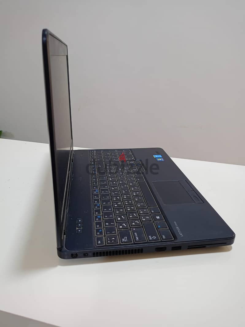 Laptop Dell LATITUDE E5540 3