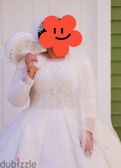 فستان زفاف للبيع