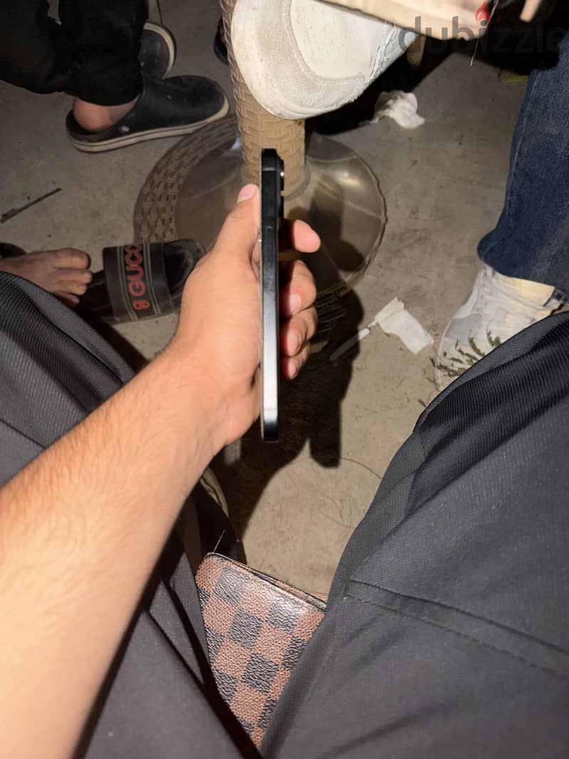 Apple - iPhone 15 6