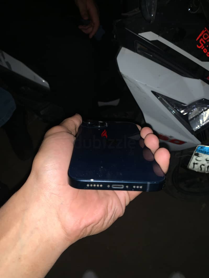 Apple - iPhone 13 4
