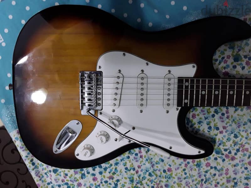 guitar electric suzuki 1